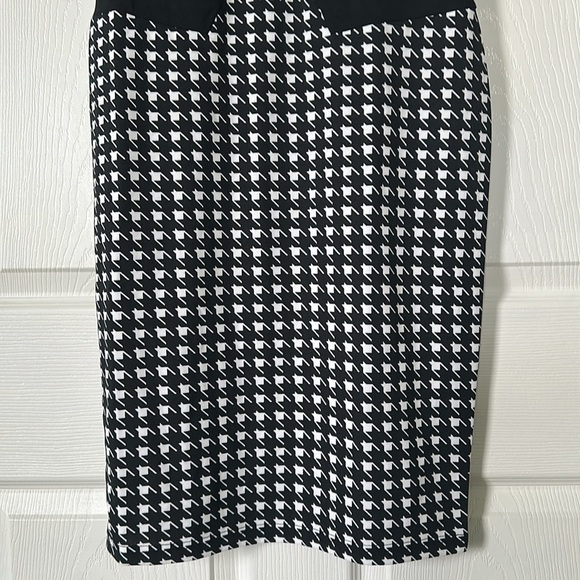 Homeyee Black/White Houndstooth Pattern Dress Size L (8) NWT - Picture 9 of 9